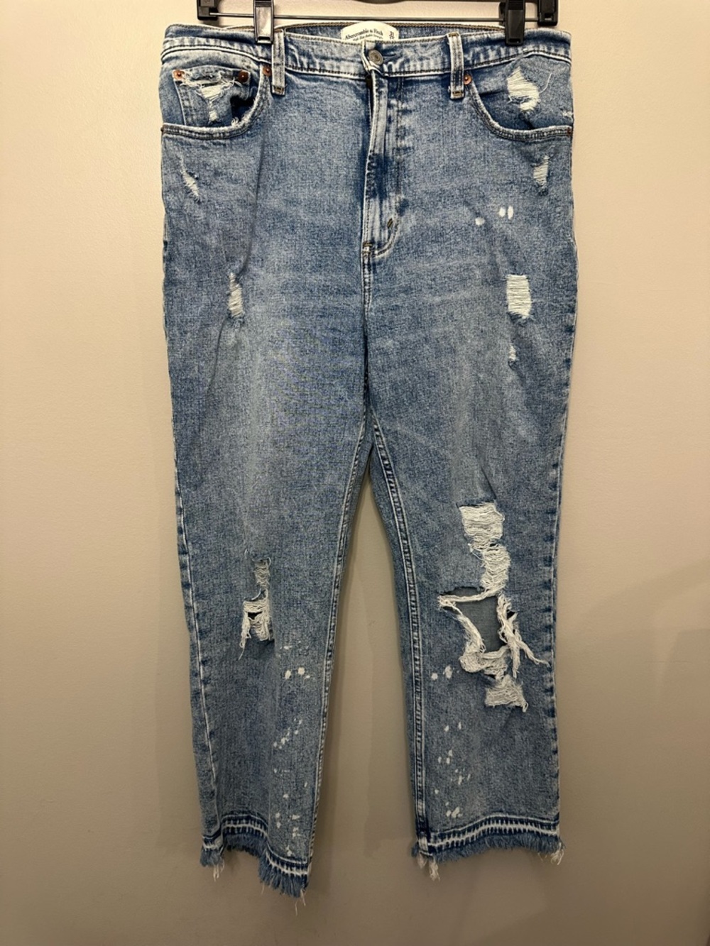 Abercrombie Fitch Ultra High Rise Ankle Straight Distress Size 12